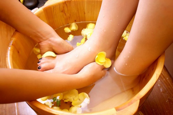 Trong mùa đông, giữ cho đôi chân khoẻ mạnh chính là cách để bảo vệ sức khoẻ.